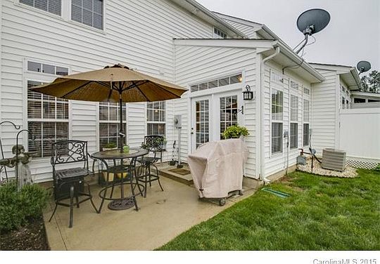 2nd image of 265 Horizon Cir