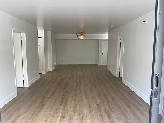3rd image of 2501 Brickell Ave APT 203