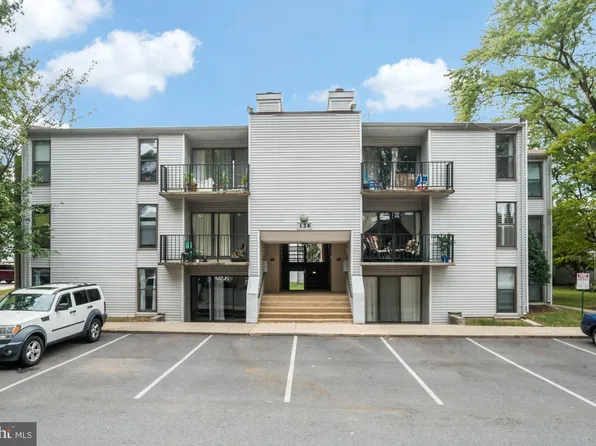 126 Duvall Ln #161-20, Gaithersburg, MD 20877