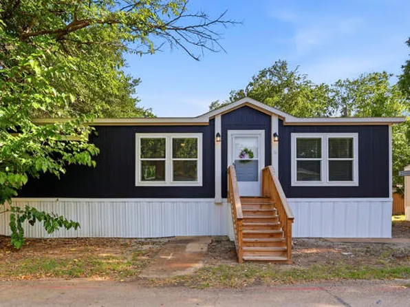 2212 Fort Worth Dr Trailer 34, Denton, TX 76205