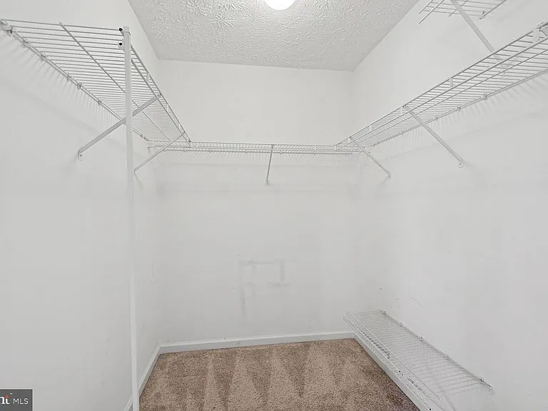 8322 Lyndhurst St — Photo 45