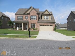565 Woodburn Ln, Lawrenceville, GA 30044