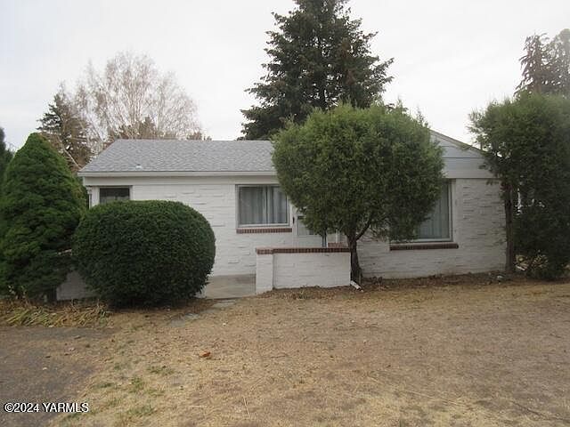 1st image of 3404 W Yakima Ave