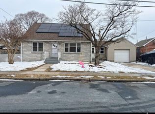 110 High St, Hamilton, NJ 08611