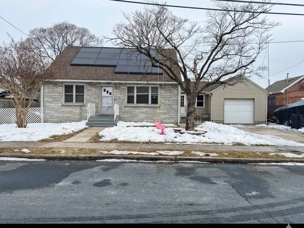 110 High St, Hamilton, NJ 08611