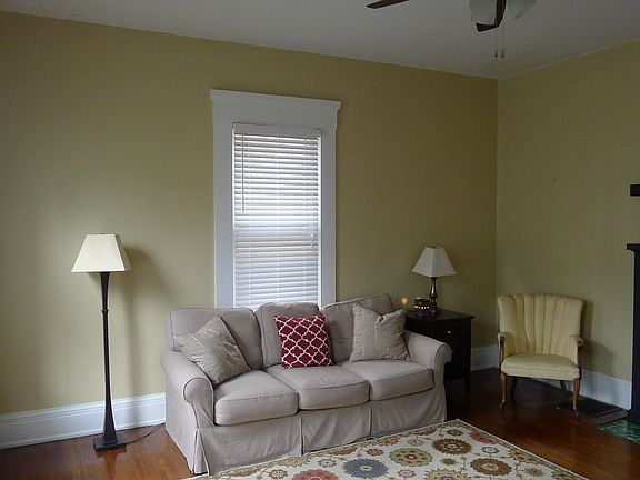 5th image of 127 Church St