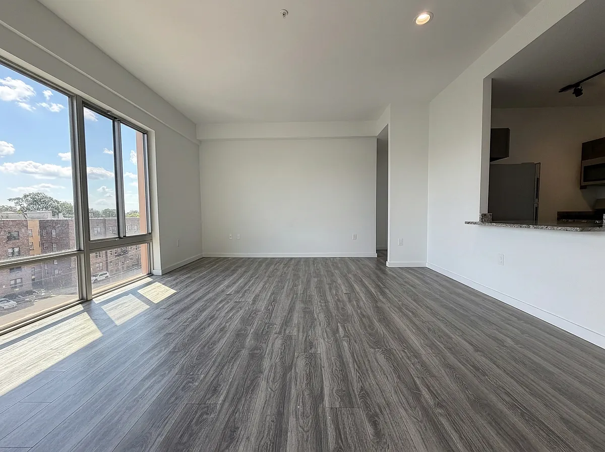 2 bed, 1000 sqft, $2,200 — Photo 4