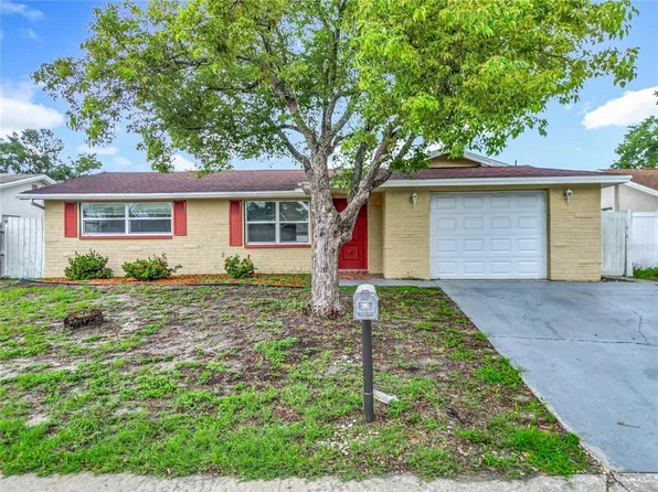 7125 Sandalwood Dr, Port Richey, FL 34668