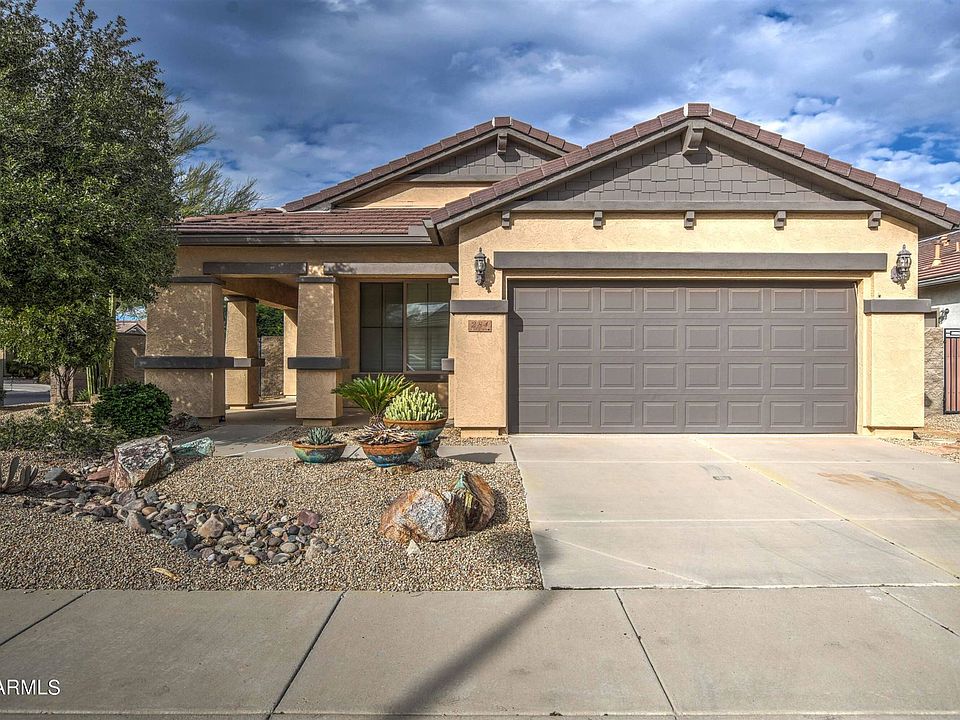 1st image of 284 W Canyon Way