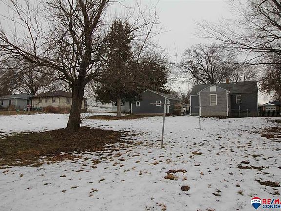 5th image of 3907 Worthington Ave