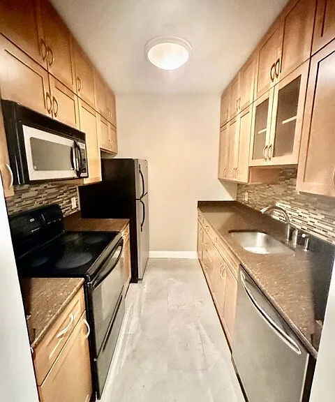 10 Harris St #4 — Photo 4