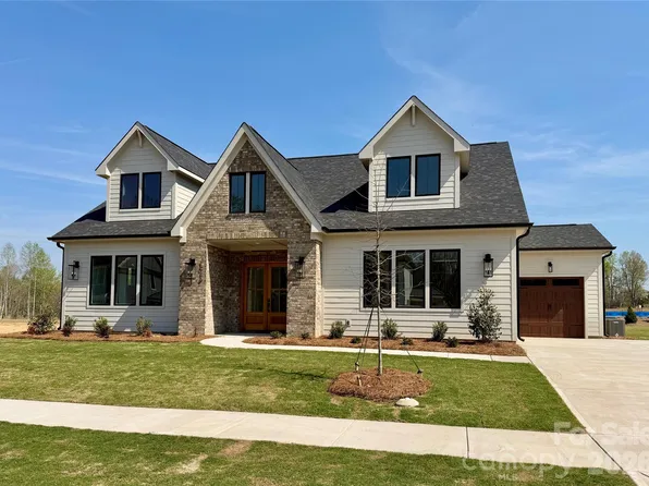 1016 Courtney Ln #26, Waxhaw, NC 28173