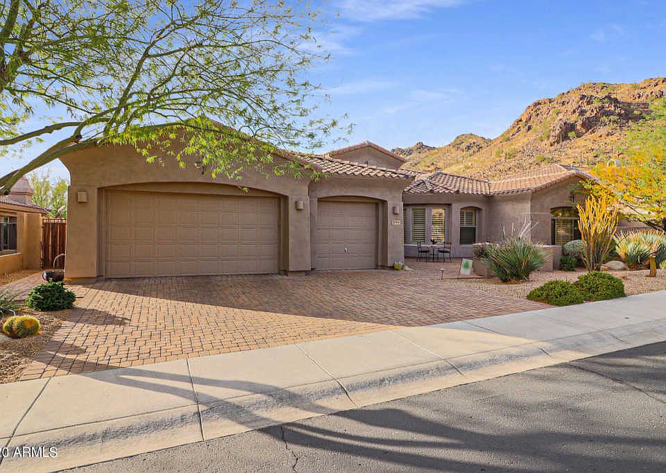 1st image of 27564 N 83rd Dr