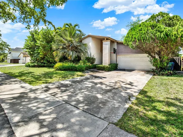 13455 SW 104th Ter, Miami, FL 33186