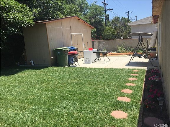 5th image of 8072 Hazeltine Ave