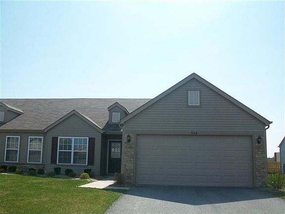 2nd image of 940 Rockwell Ln