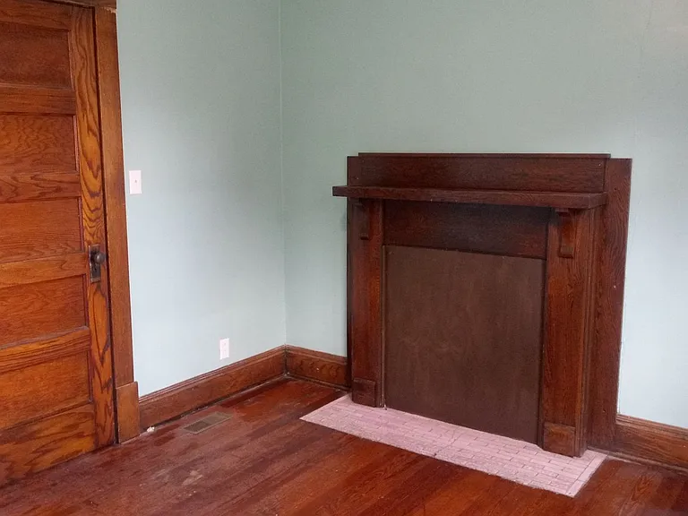515 Lee Ave — Photo 16