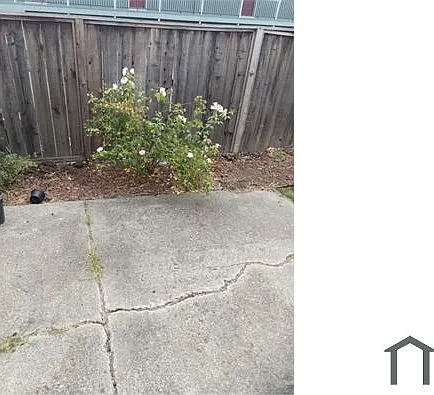 664 Lincoln Rd E — Photo 9