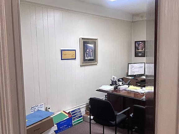 4th image of 4032 Hubbard Place