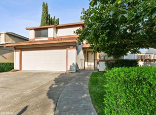 8490 Kelton Dr, Gilroy, CA 95020