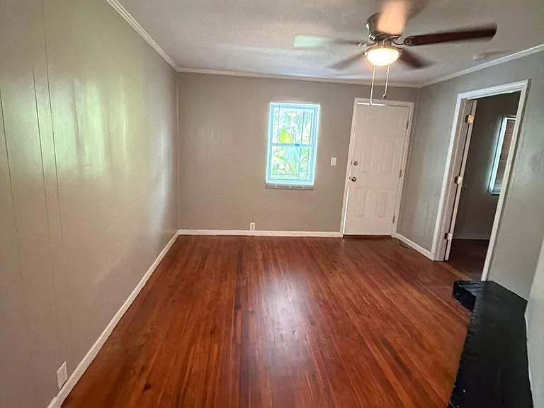 322 Garfield St — Photo 1