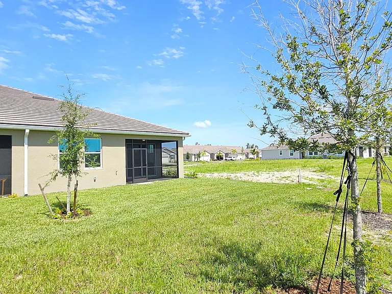 17784 Stillness Ct — Photo 24