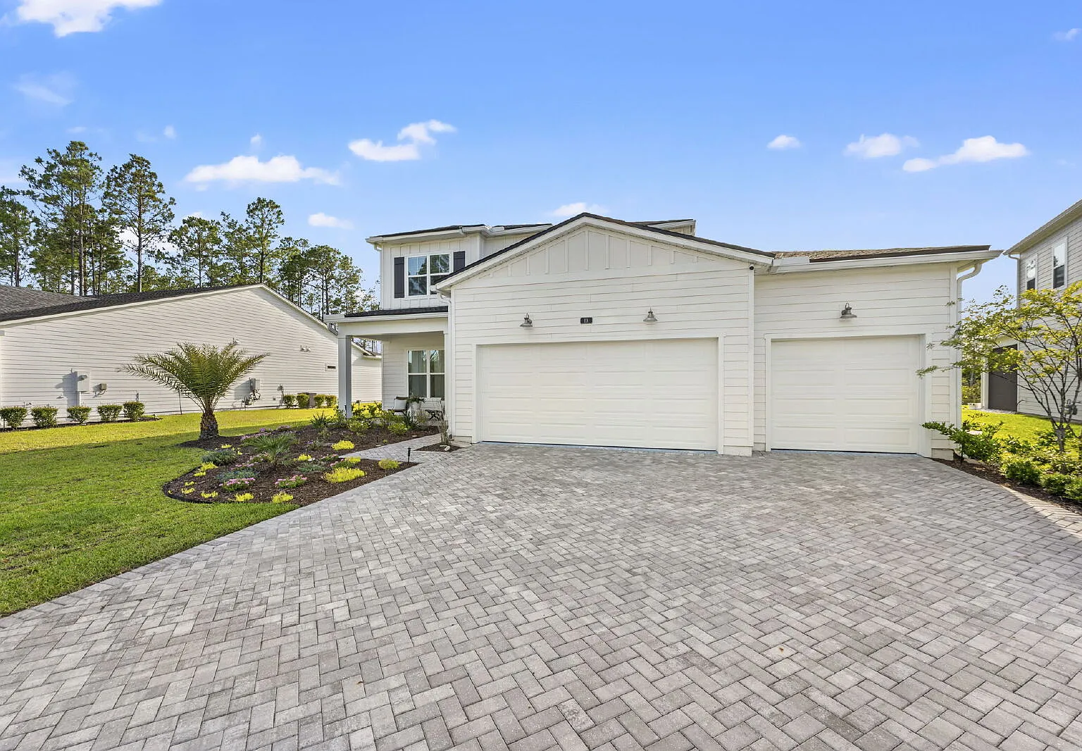 5 bed, 4.0 bath, 3848 sqft, $4,500 — Photo 2