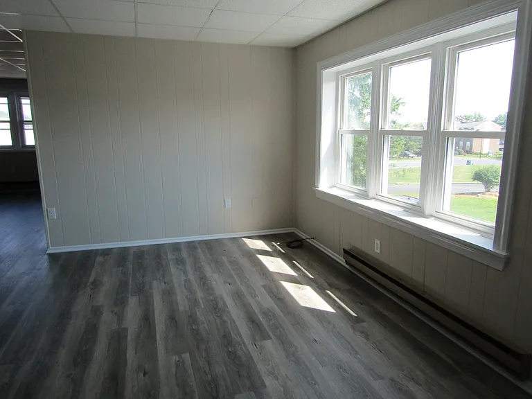 321 W Main St #A — Photo 4