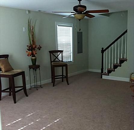 3rd image of 21 Bainbridge Ave
