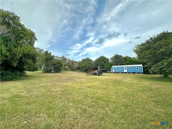 400 W Church St, Victoria, TX 77901