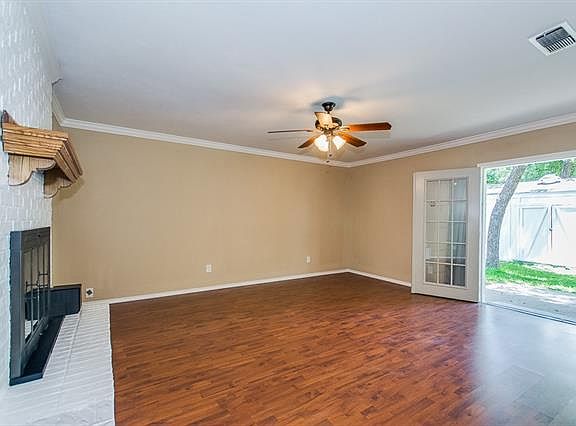 4th image of 359 W Lakeview Cir