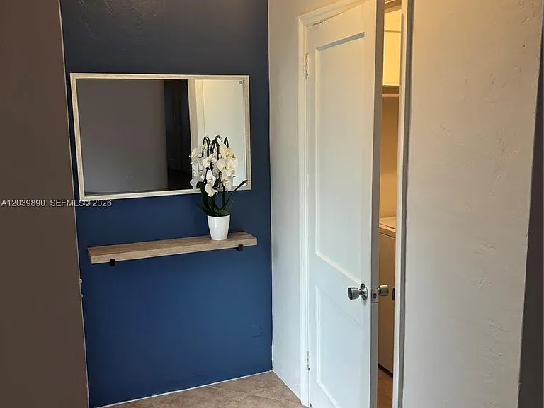 719 NE 16th Ave #719B — Photo 9