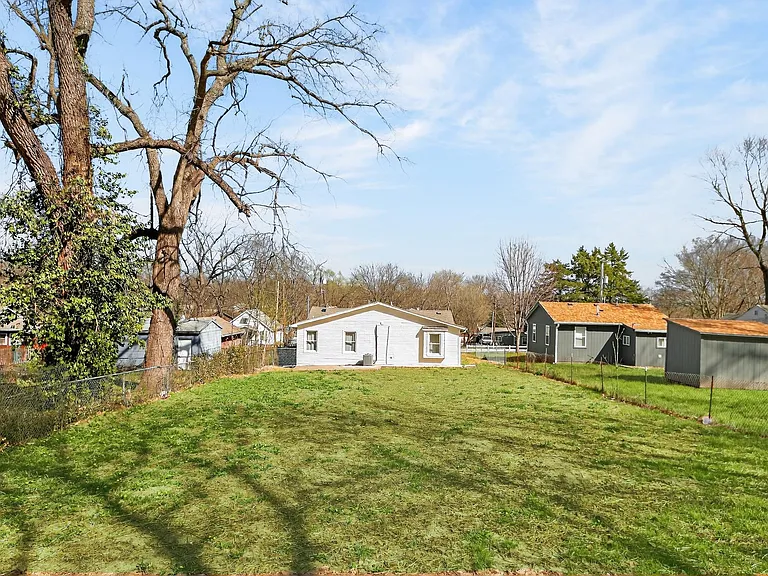 1312 S Emery St — Photo 39