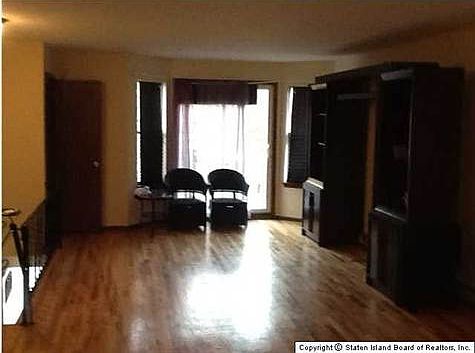 2nd image of 38 Dryden Ct