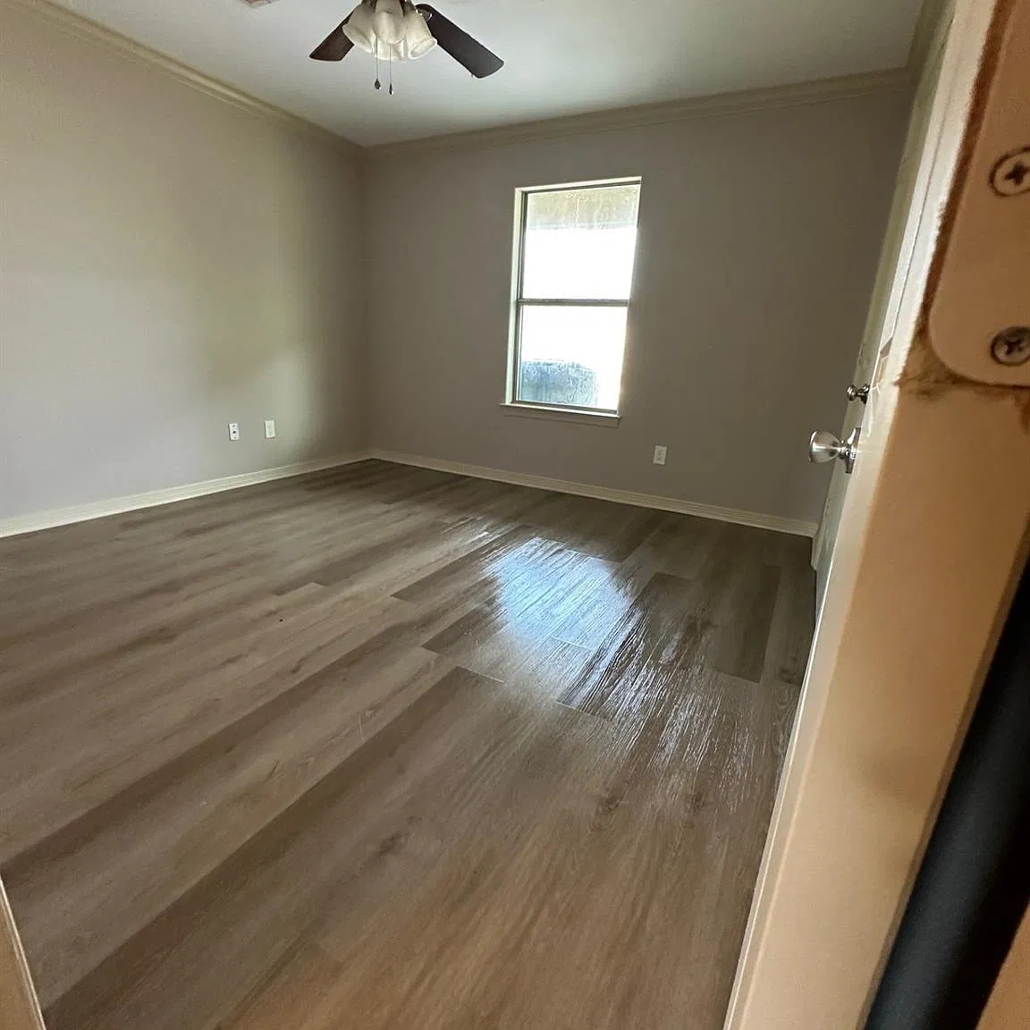 3 bed, 2.5 bath, 1489 sqft, $1,595 — Photo 2