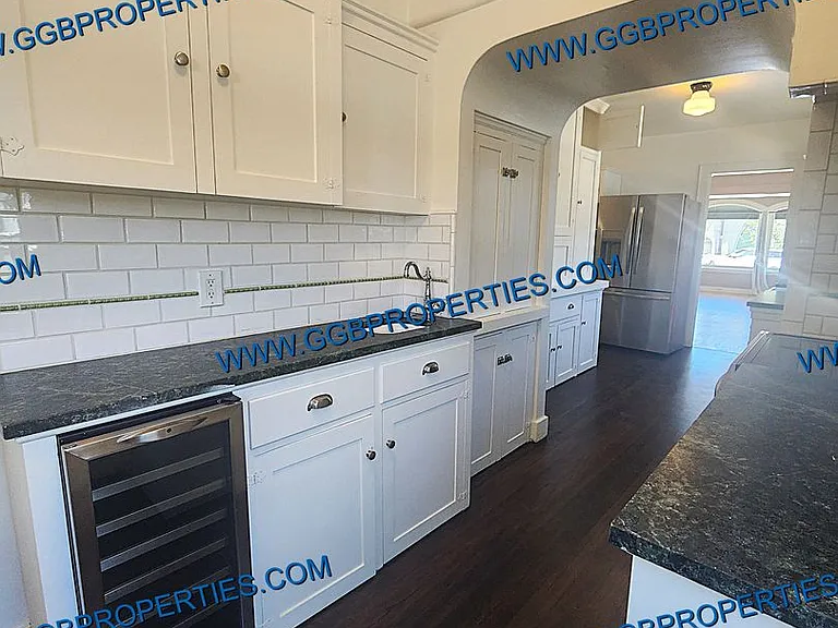 134 Granada Ave — Photo 9