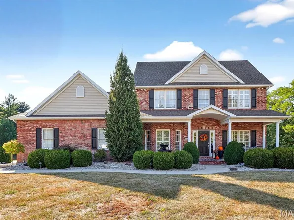 4624 Valleydale Rd, Godfrey, IL 62035