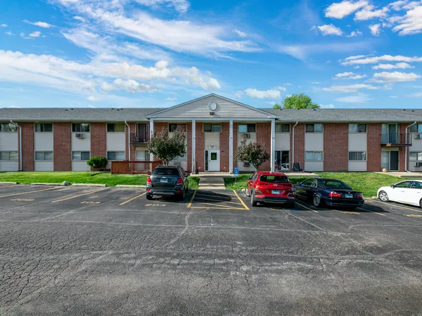 690 Marilyn Ave APT 201, Glendale Heights, IL 60139