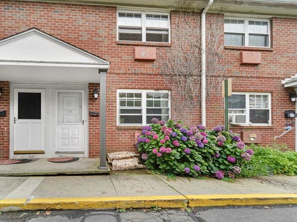 24 Woodward Ave APT 19