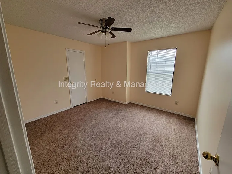 7519 Allspice Cir N — Photo 5