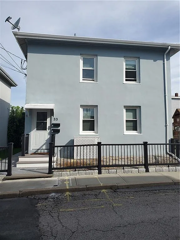 2 bed, 670 sqft, $1,750 — Photo 1