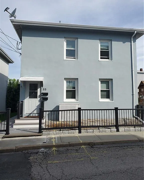 33 Saint Elizabeth St