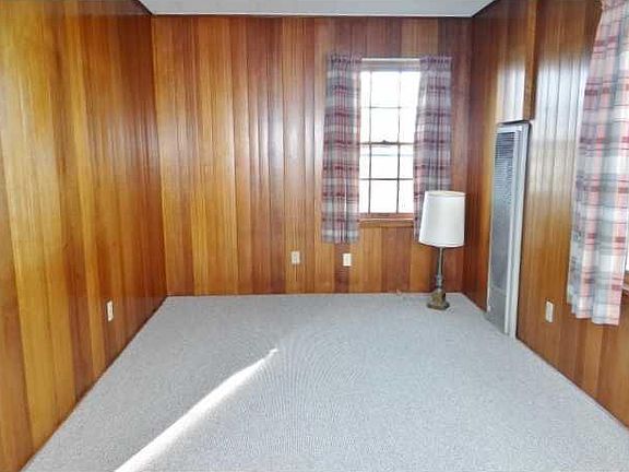 5th image of 1811 E Conner St