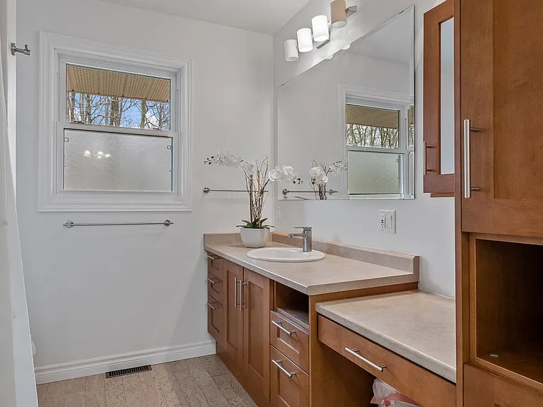 36 Maple Hill Dr — Photo 19