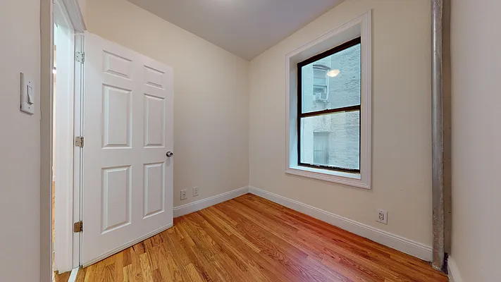 Rented by Bond New York | media 4