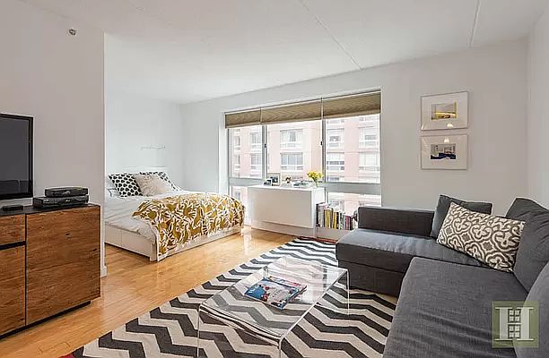 1st image of 555 W 23rd St APT N9c
