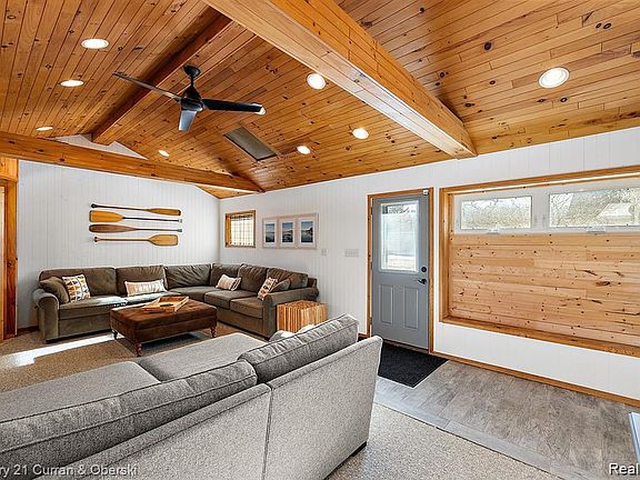 5th image of 222 Ackerson Lake Dr