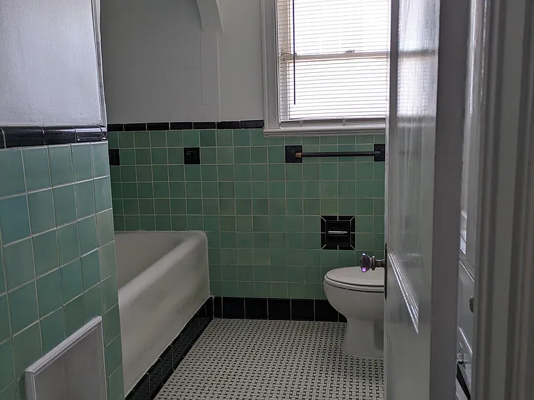 6024 La Vista Dr — Photo 35