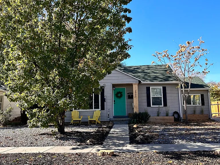 1022 S Pueblo St — Photo 1