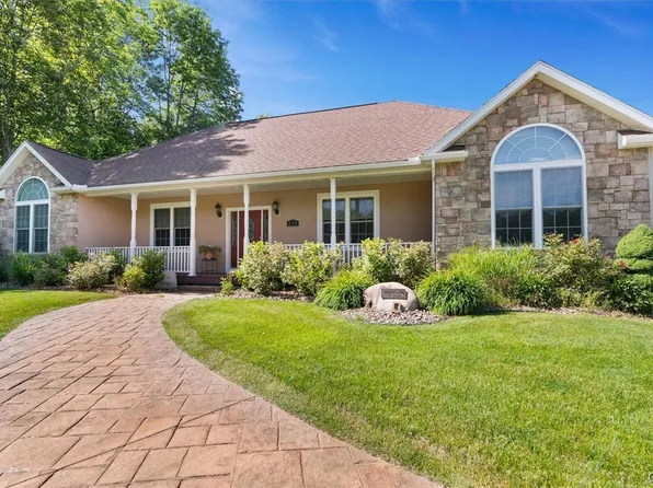 130 Paradise Ln, Oriskany, NY 13424